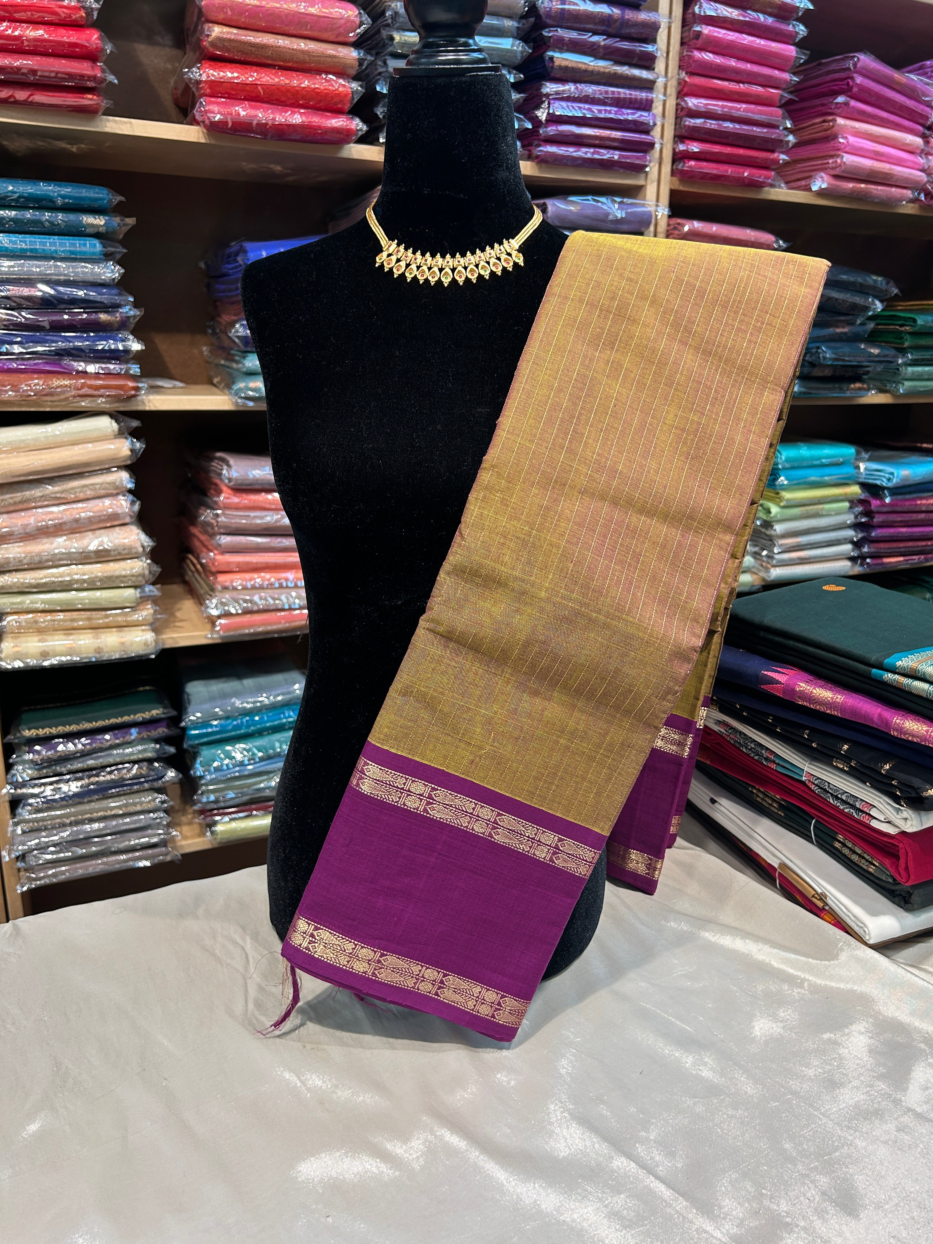 Rich pallu Kanchipuram Cotton Saree With running plain Blouse