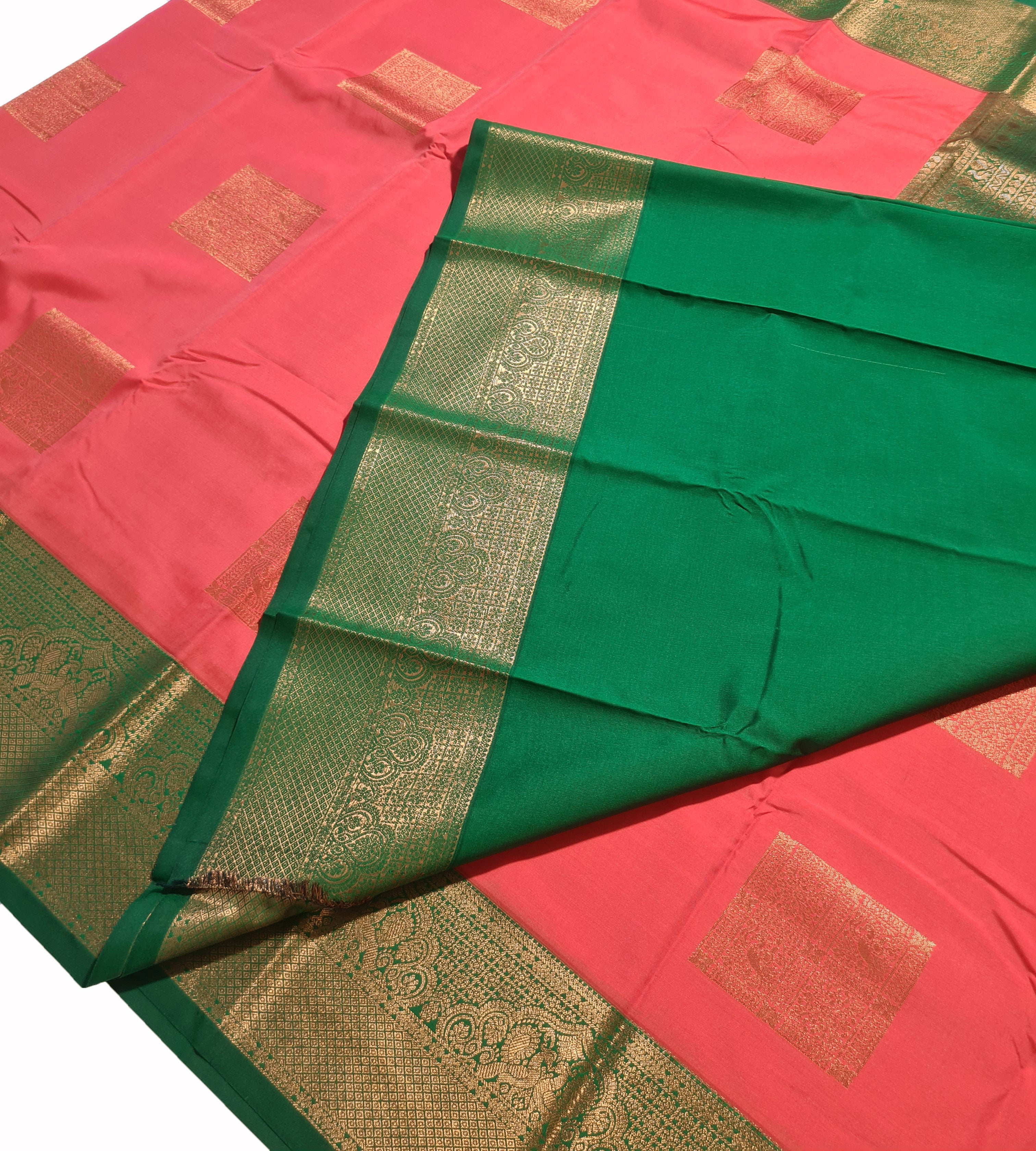 Kanchi Vegan Silk Saree With Contrast Blouse and Rich Jari Pallu