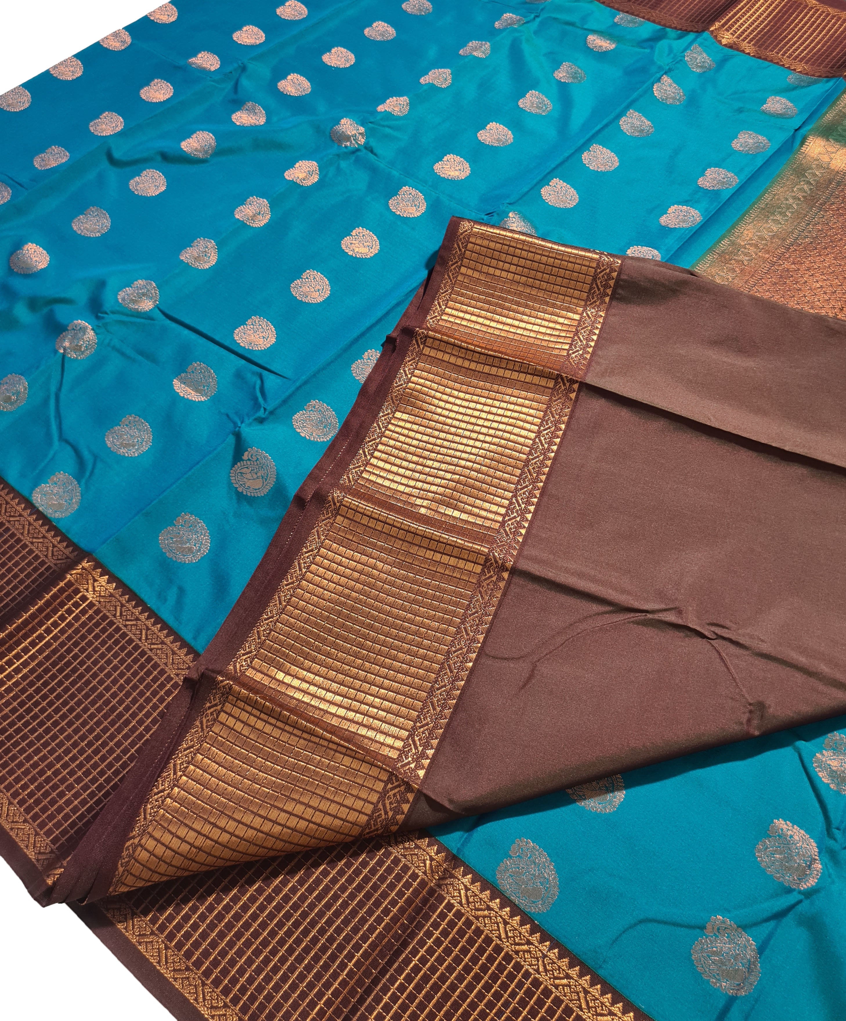 Kanchi Vegan Silk Saree With Contrast Blouse and Rich Jari Pallu