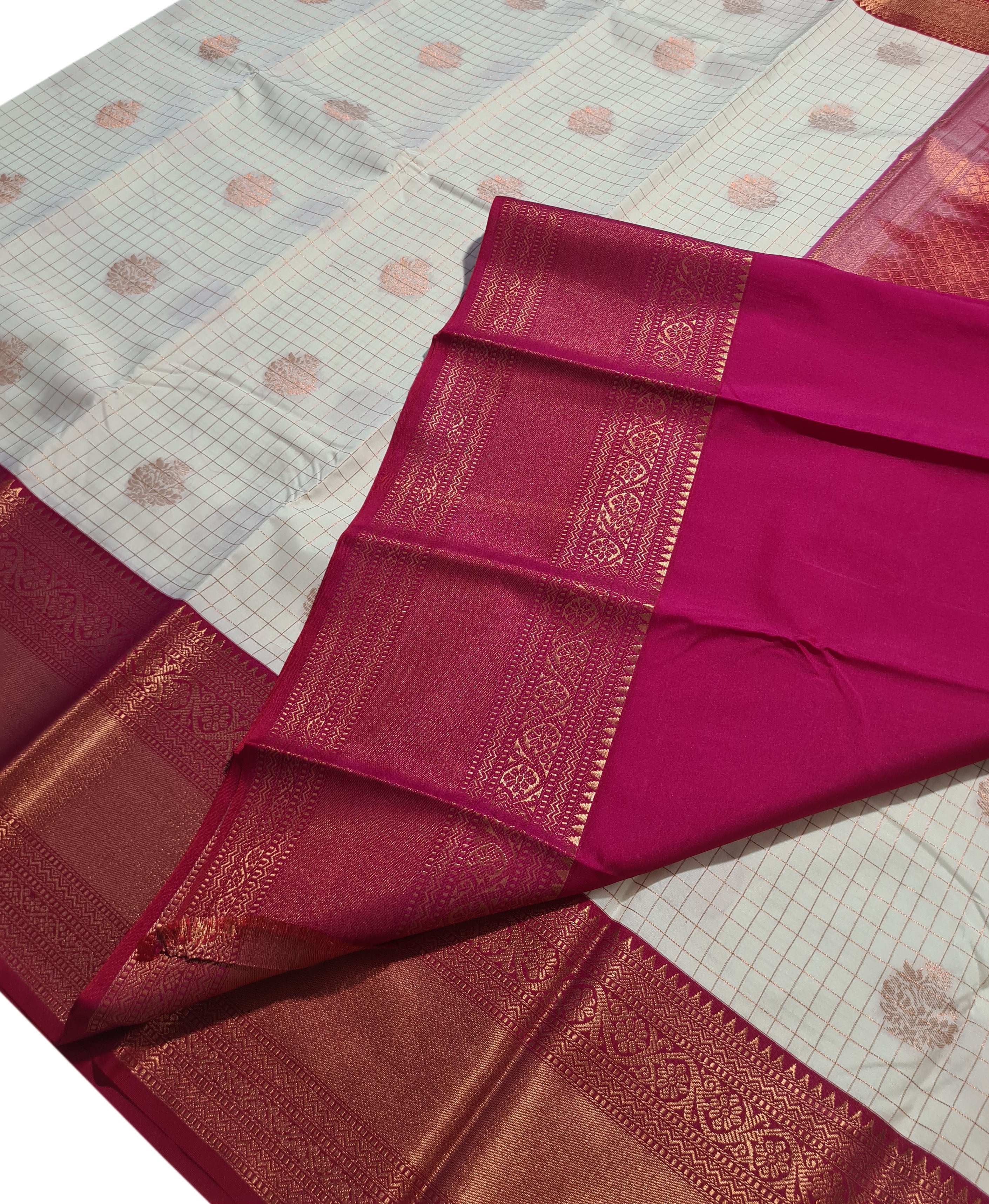 Kanchi Vegan Silk Saree With Contrast Blouse and Rich Jari Pallu