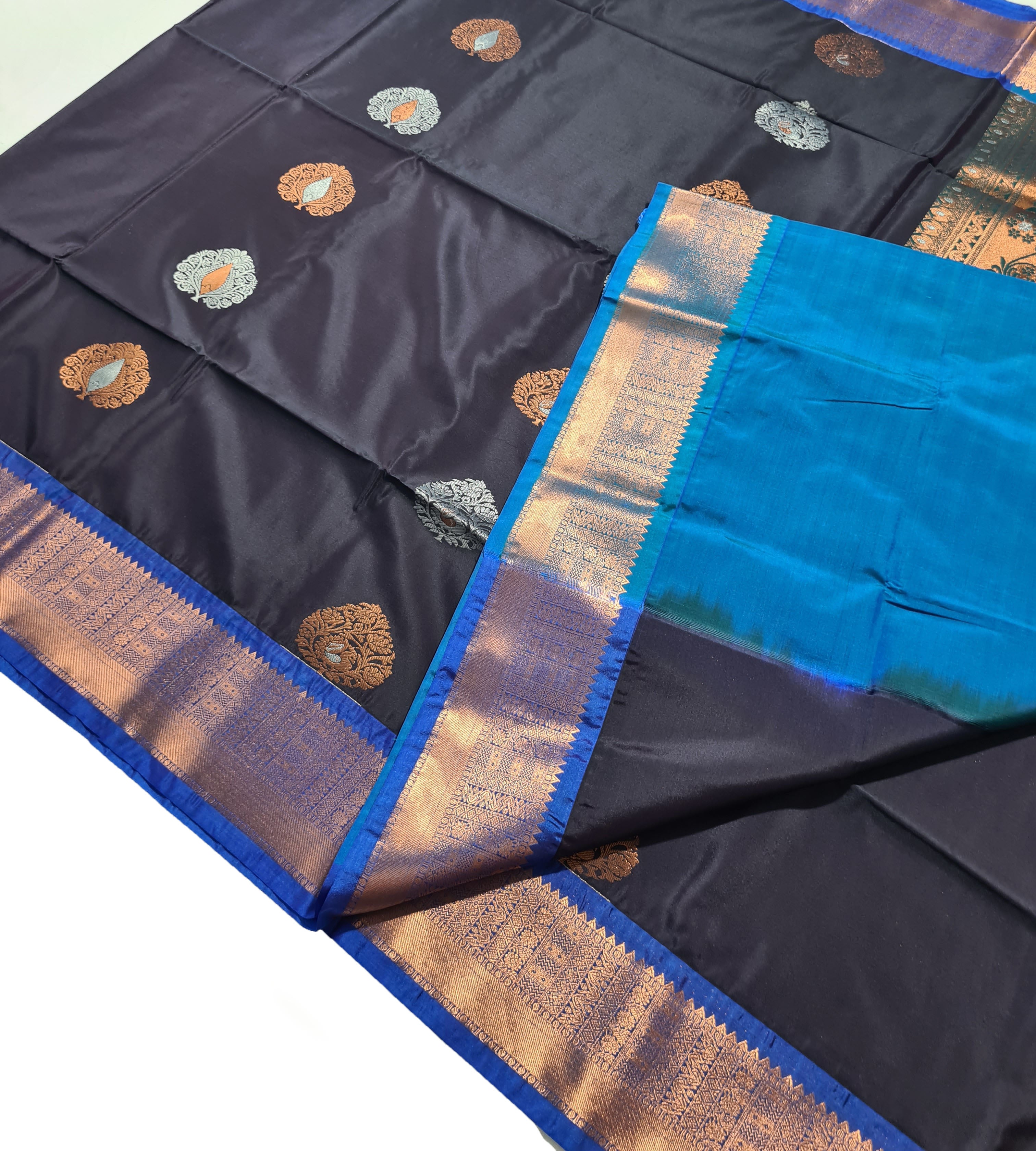 Kanchi Vegan Silk Saree With Contrast Blouse and Rich Jari Pallu