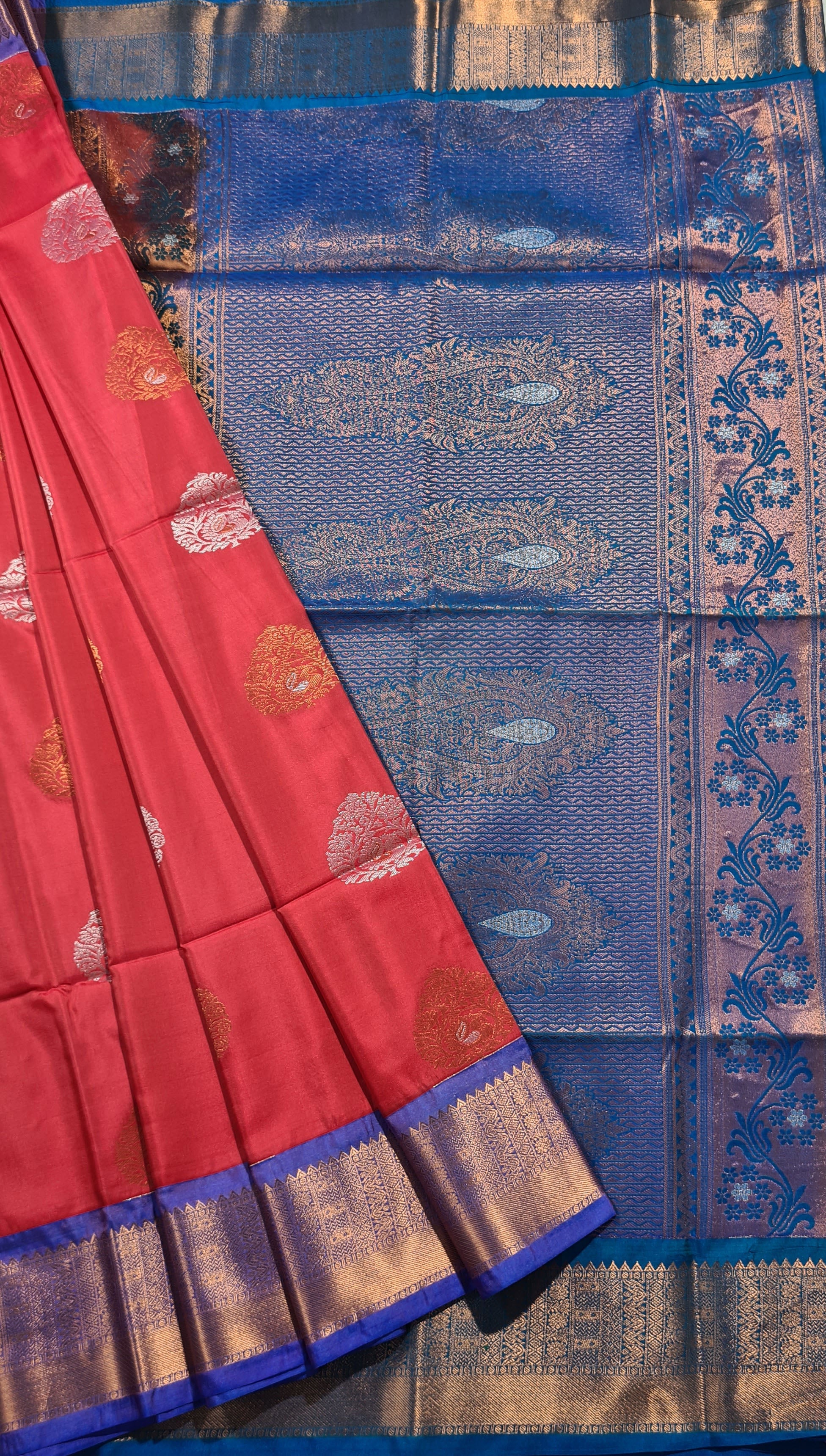 Kanchi Vegan Silk Saree With Contrast Blouse and Rich Jari Pallu