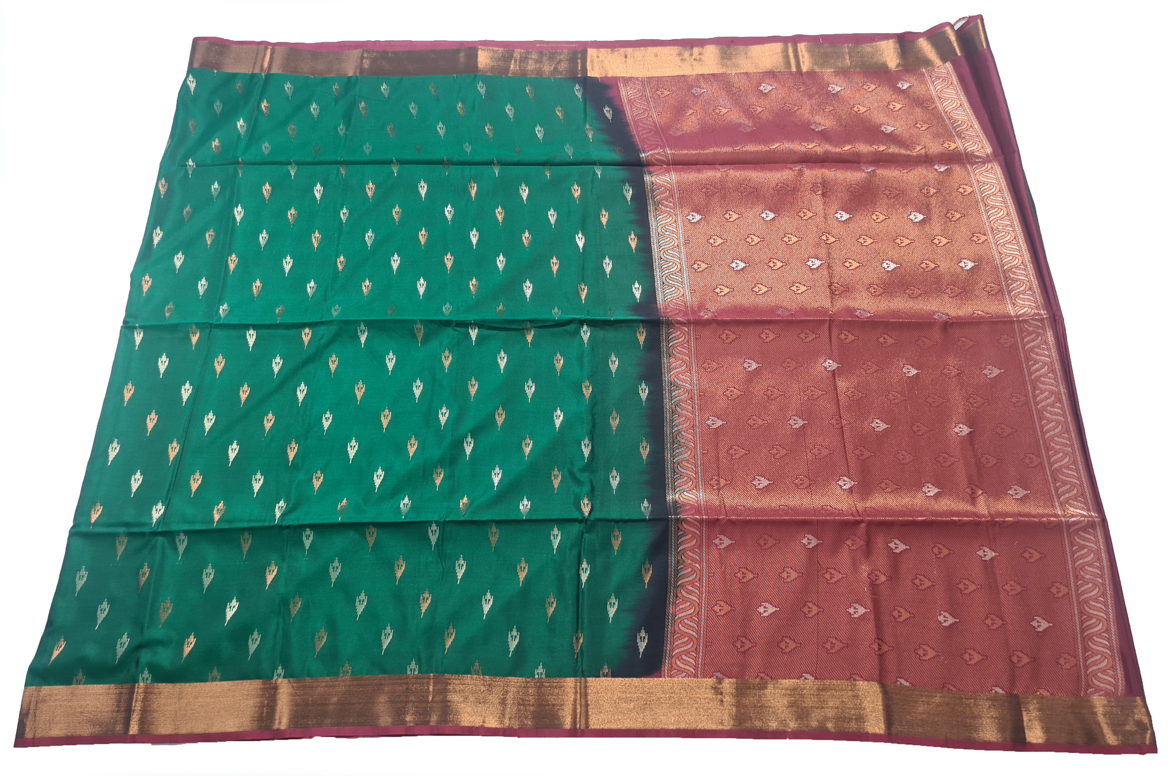 Kanchi Vegan Silk Saree With Contrast Blouse and Rich Jari Pallu