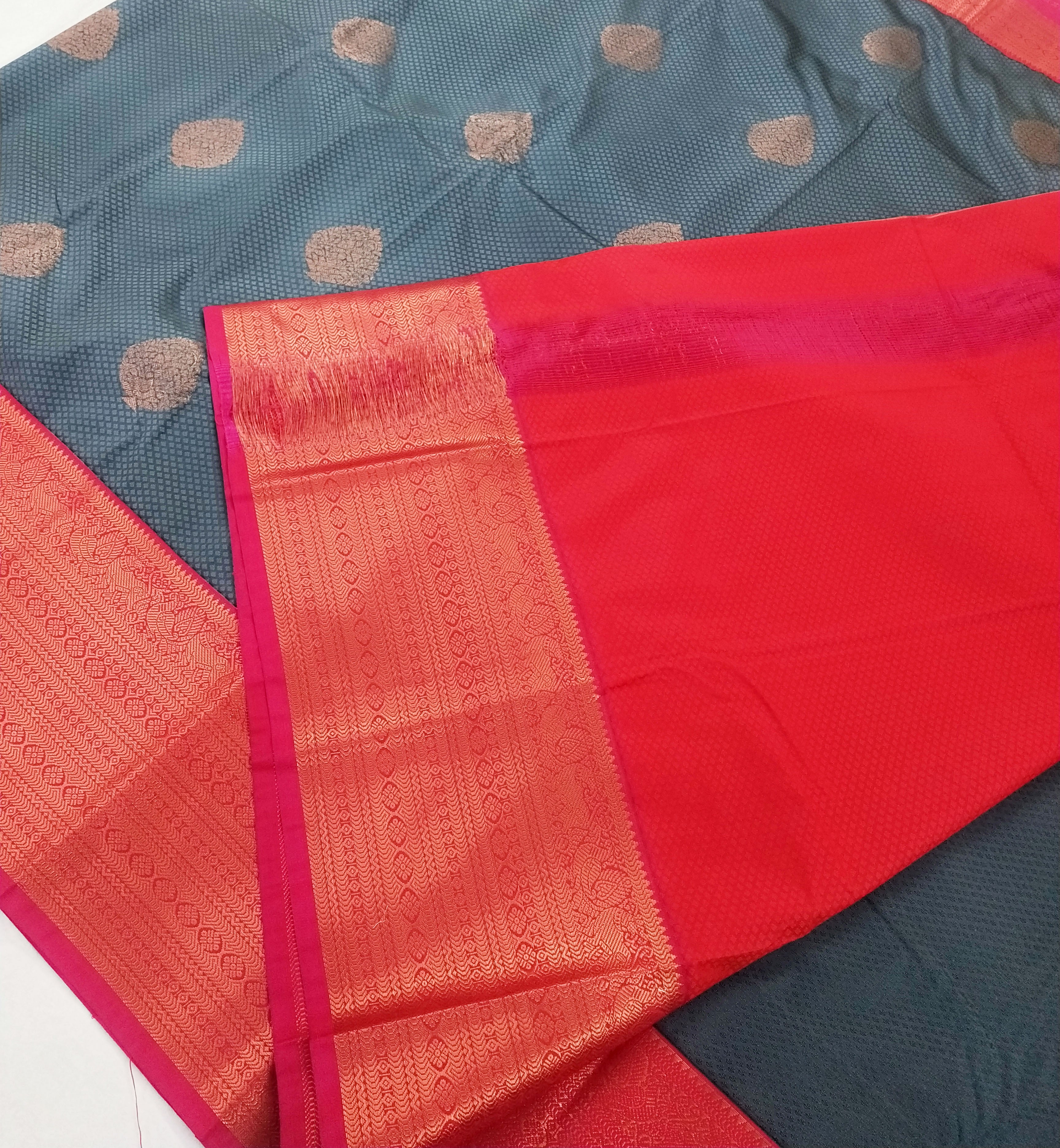 Kanchi Vegan Silk Saree With Contrast Blouse and Rich Jari Pallu