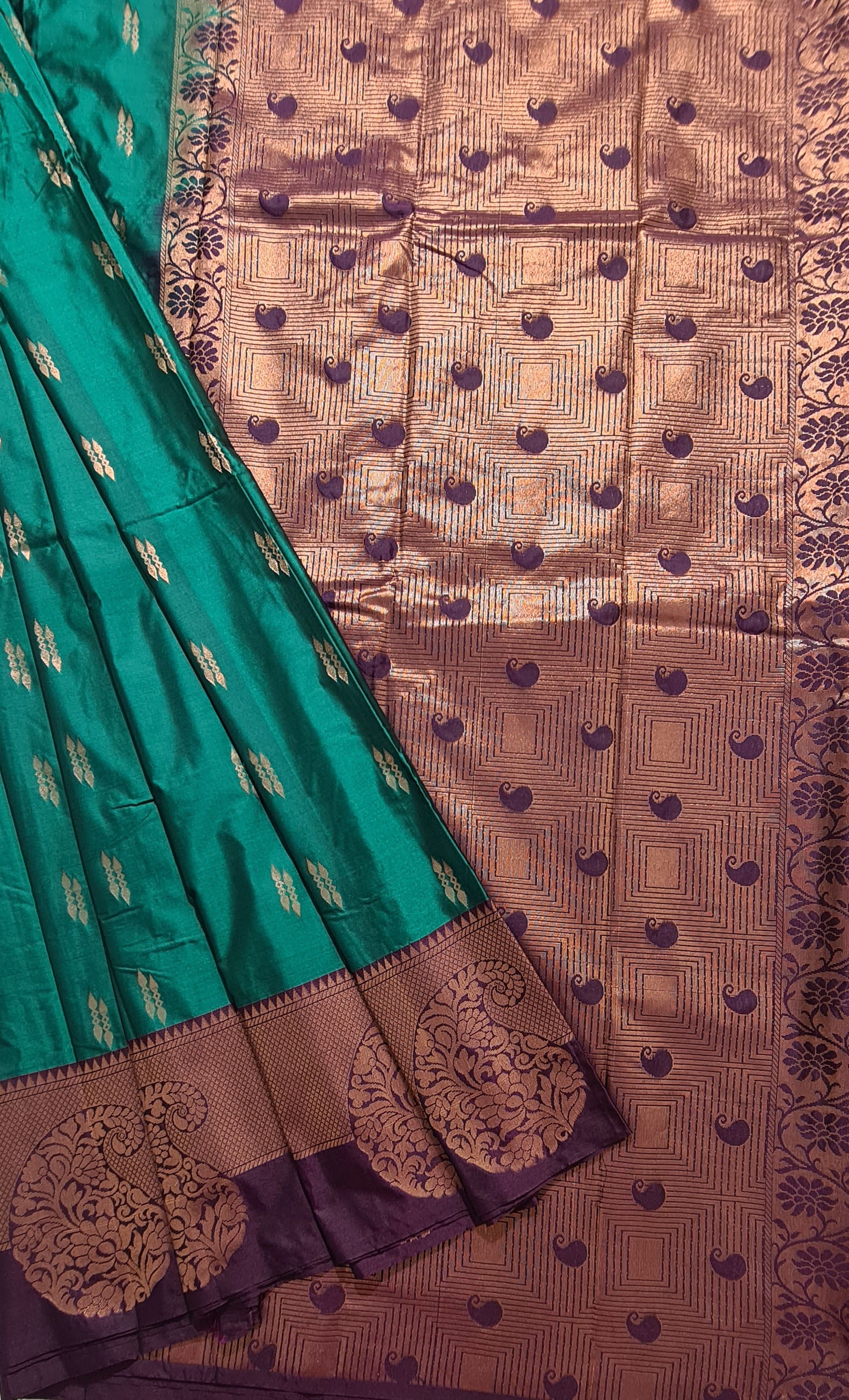 Kanchi Vegan Silk Saree With Contrast Blouse and Rich Jari Pallu