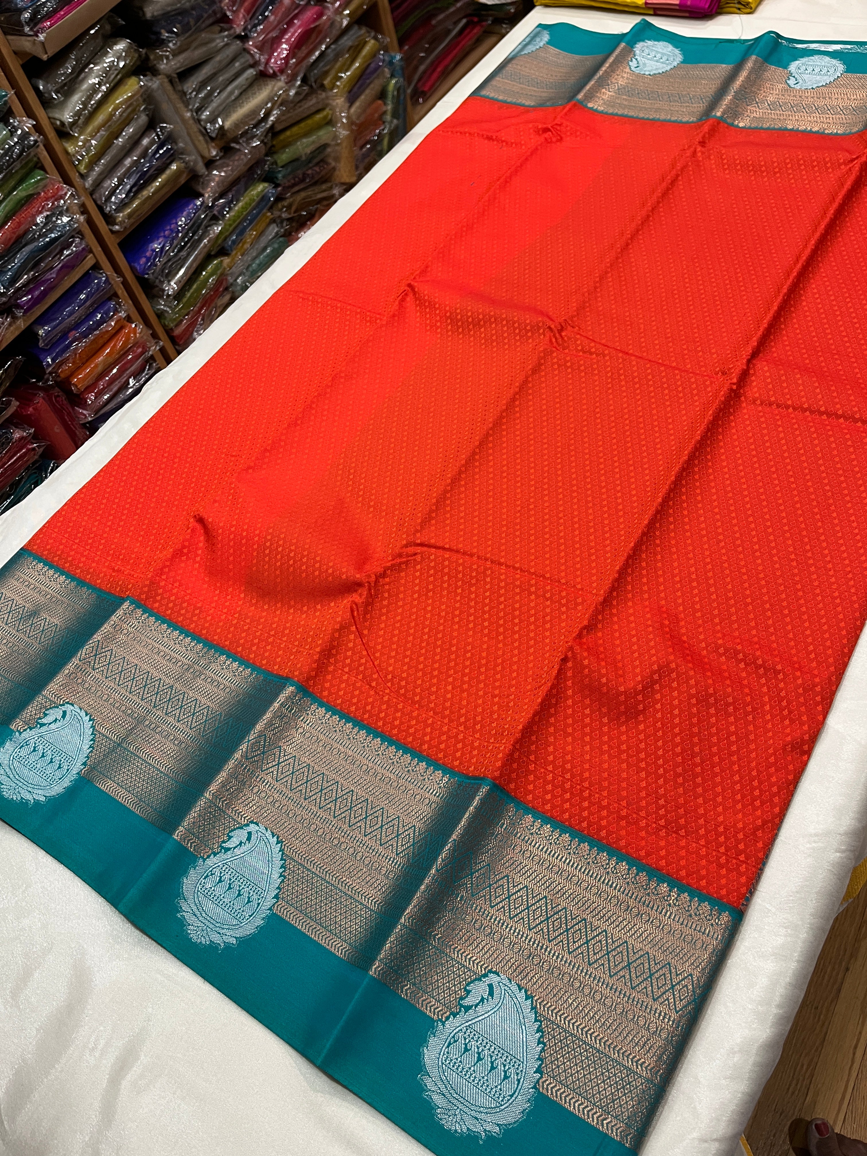 kanchi vegan  silk saree  with contrast blouse and rich jari pallu